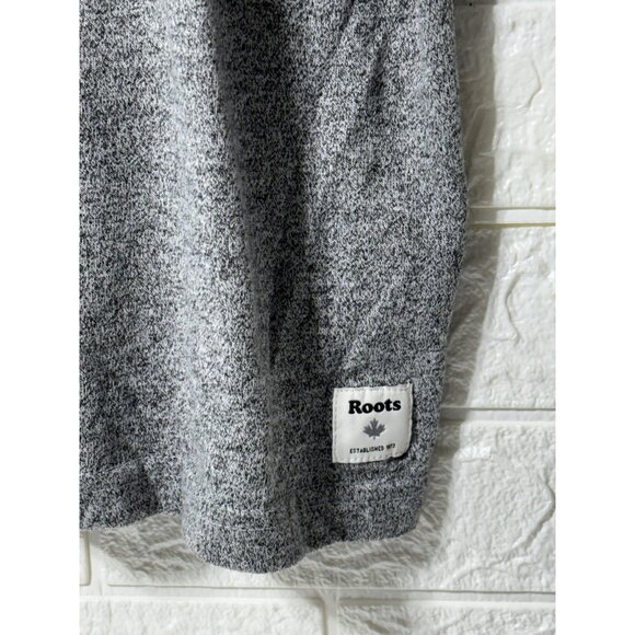 LIKE NEW - ROOTS Womens Size Large Salt & Pepper Black Maple Leaf T Shirt - Picture 2 of 5